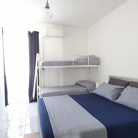 Appartamento In Piazza Italia Сант-Антиоко Экстерьер фото